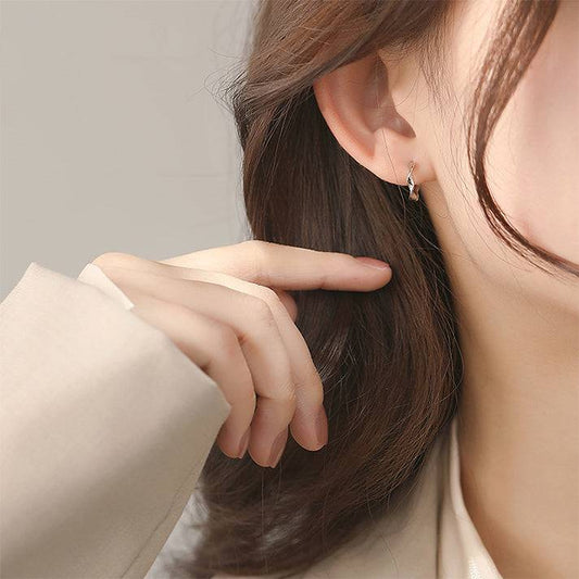 韓国ファッション SELCA-ツイストシンプルピアス-2023ss-ac36-01